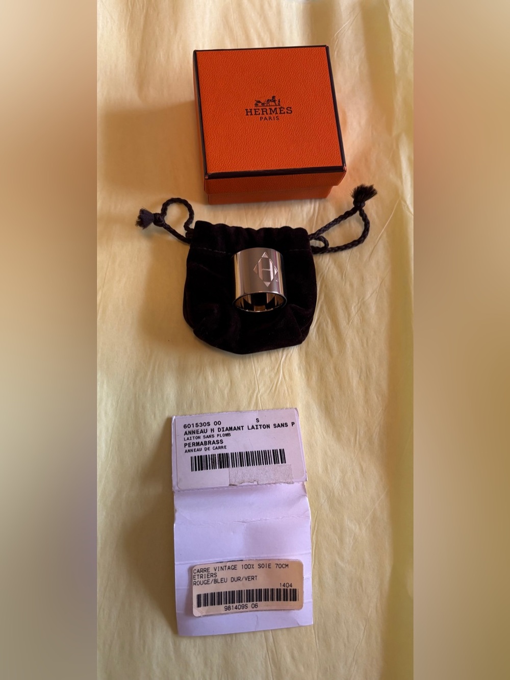Hermes authentic Anne H Diamant Brass Vintage Scarf Ring. NWT
$220